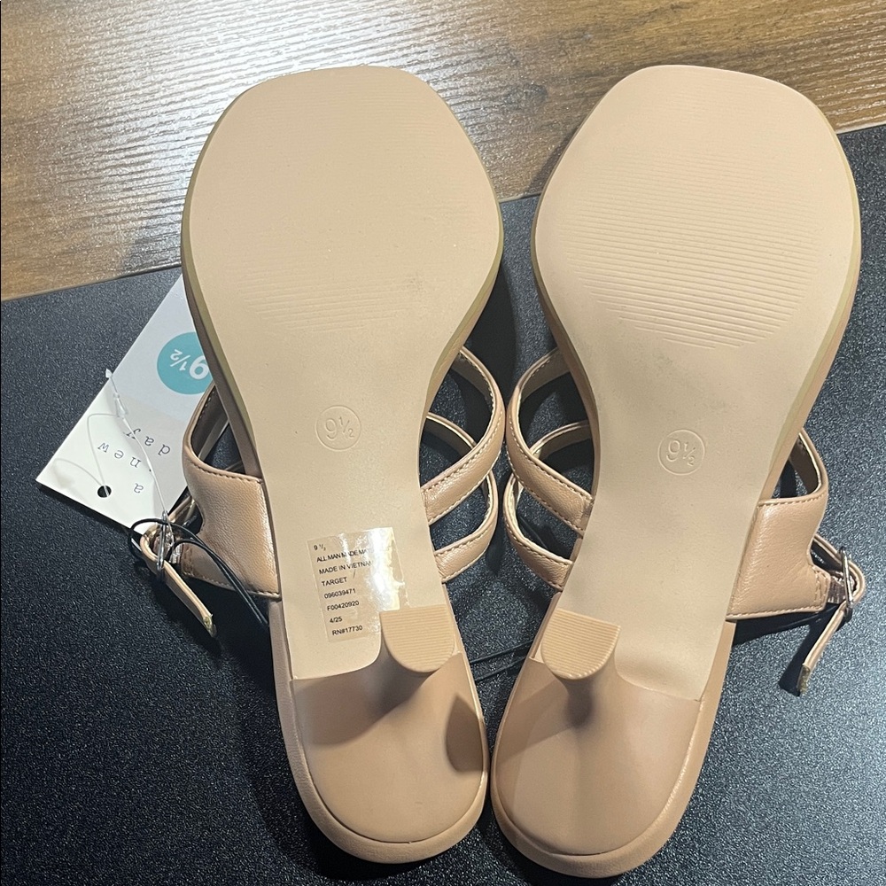 A New Day Women's Beige Strappy Sandals - Picture 4 of 5
